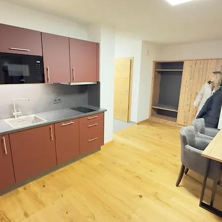 Traubes Alpenlodge דירה